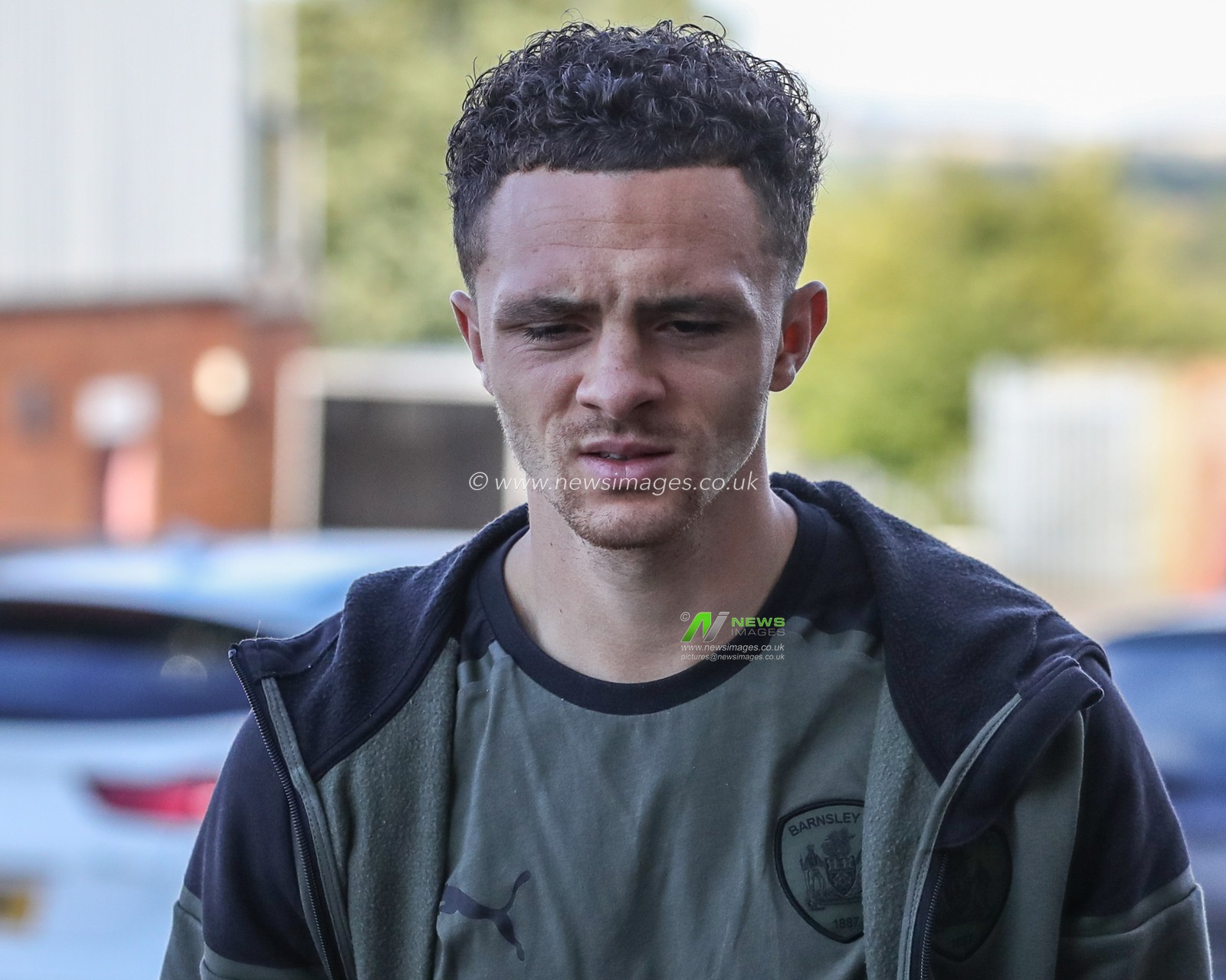 Jordan Williams #2 of Barnsley arrives during the Sky Bet League 1 match Barnsley vs Peterborough at Oakwell, Barnsley, United Kingdom, 15th August 2023

(Photo by Alfie Cosgrove/News Images)