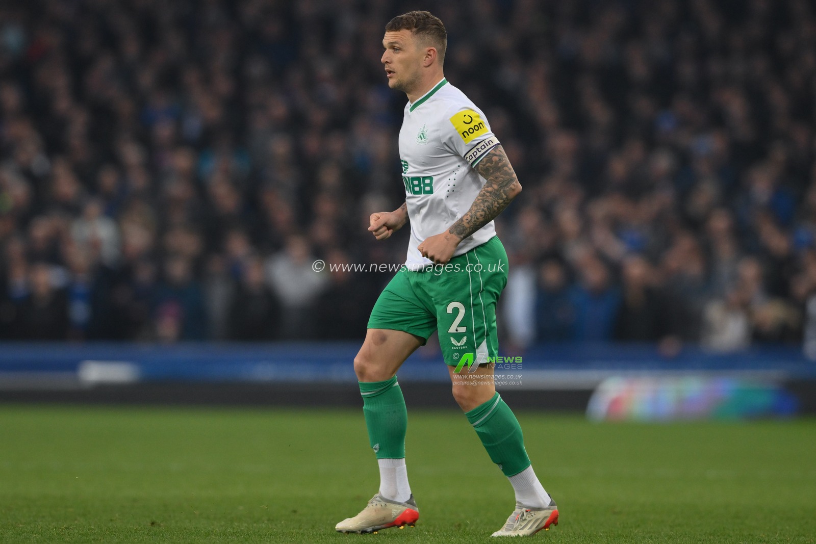 Kieran Trippier #2 of Newcastle United during the Premier League match Everton vs Newcastle United at Goodison Park, Liverpool, United Kingdom, 27th April 2023

(Photo by Craig Thomas/News Images)