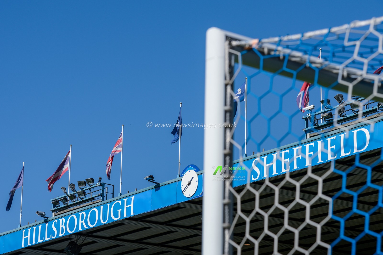 21st September 2019 , Hillsborough, Sheffield, England; Sky Bet Championship, Sheffield Wednesday vs Fulham : 
Credit: Dean Williams/News Images,Sheffield Wednesday corner flag, general shot.

English Football League images are subject to DataCo Licence