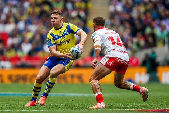George Williams of Warrington Wolves runs with the ball during the Betfred Challenge Cup Final Warrington Wolves vs Hull KR at Wembley Stadium, London, United Kingdom, 7th June 2025

(Photo by Izzy Poles/News Images)