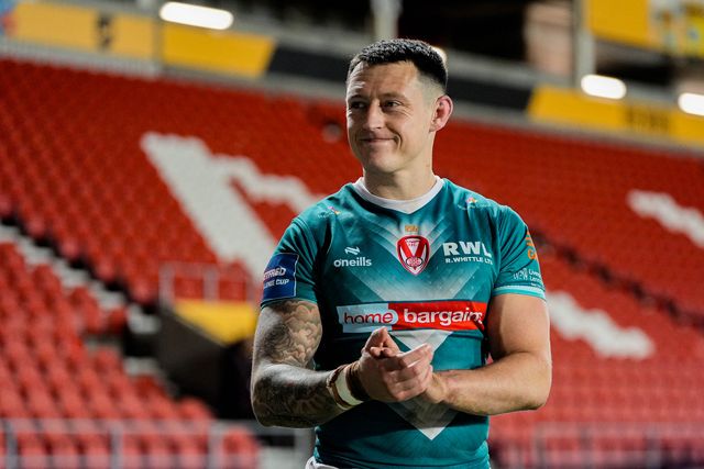 Deon Cross of St Helens signs autographs for fans during the Betfred Challenge Cup Quarter Final match St Helens vs Catalans Dragons at The BrewDog Stadium, St Helens, United Kingdom on 10 April 2026

(Photo by Maynard Manyowa/News Images)
