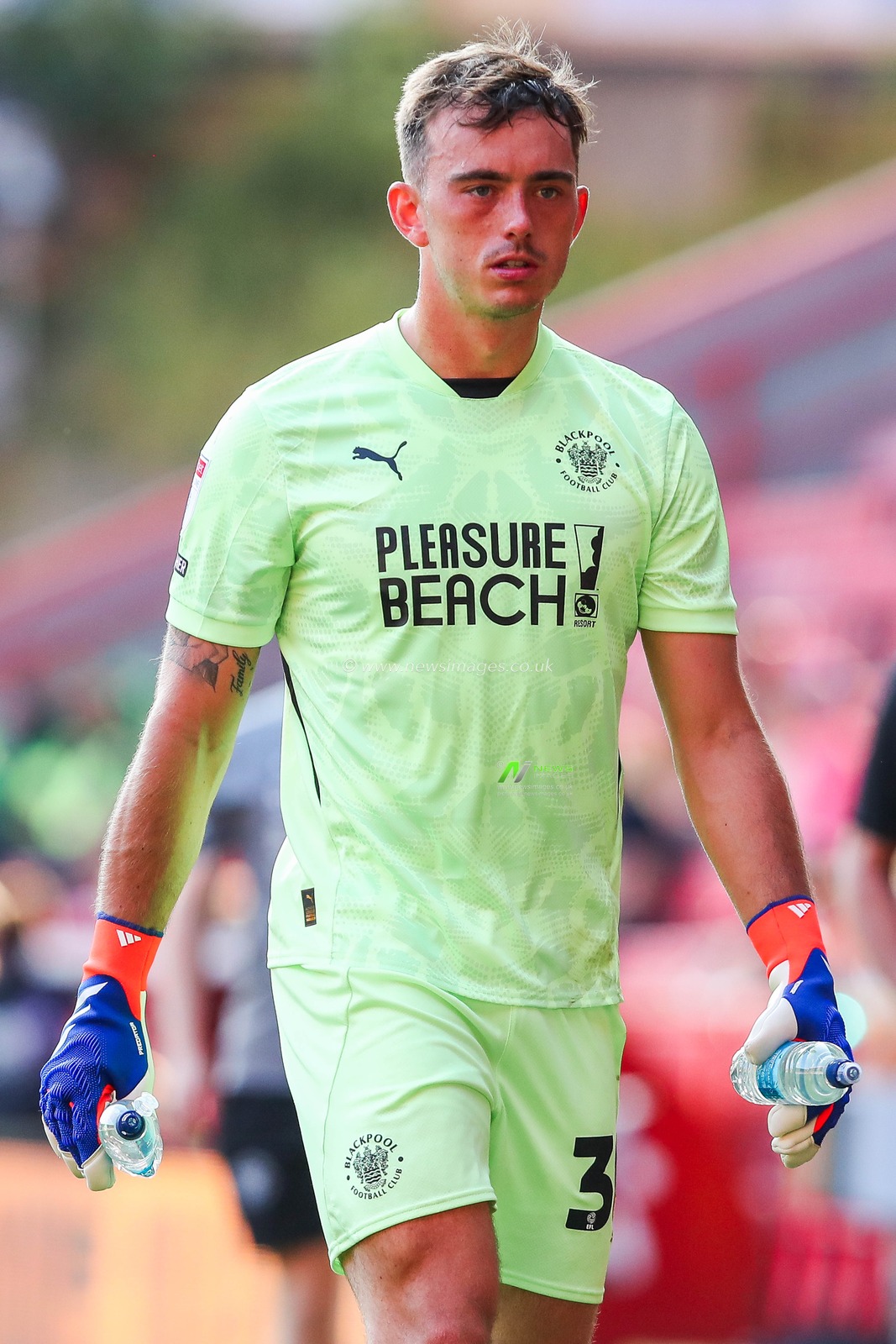 Harry Tyrer of Blackpool looks on during the Sky Bet League 1 match Charlton Athletic vs Blackpool at The Valley, London, United Kingdom, 21st September 2024

(Photo by Izzy Poles/News Images)