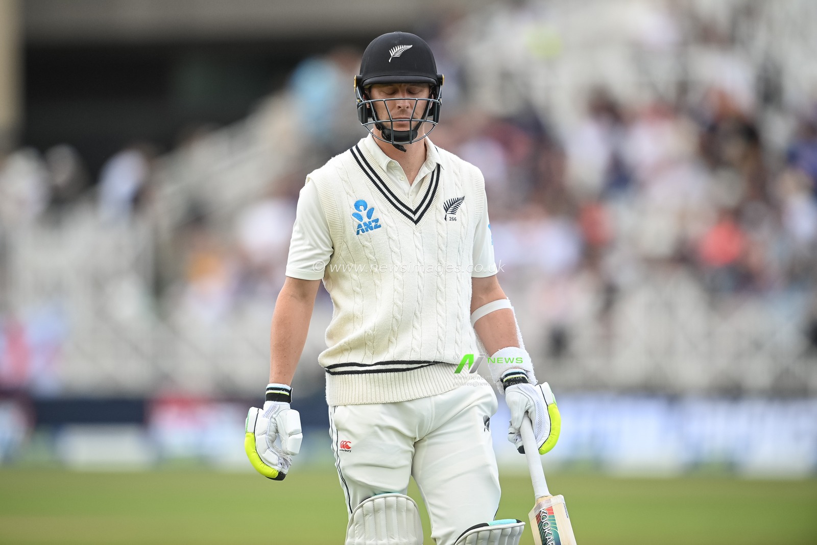 Matt Henery of New Zealand leaves the field after being dismissed during day 2 of the 2nd Test between the New Zealand Blackcaps and England at Trent Bridge Cricket Ground, Nottingham, England on Saturday 11 June 2022.
New Zealand tour of England 2022.
 Â© Craig Thomas / www.photosport.nz