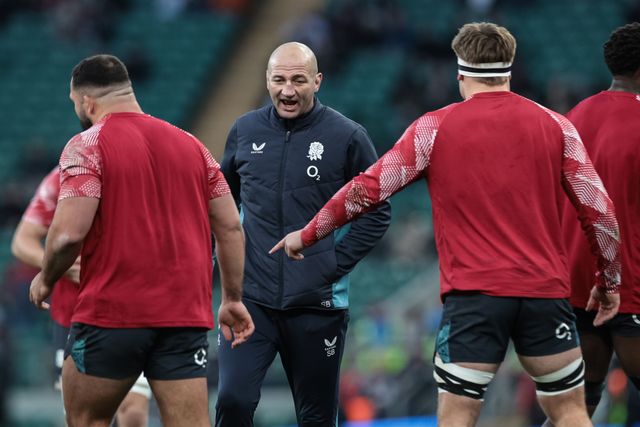 Steve Borthwick head coach of England gives instruction in the pre-game warm up during the Quilter Nations Series 2025 match England vs Argentina at Allianz Stadium, Twickenham, United Kingdom, 23rd November 2025

(Photo by Mark Cosgrove/News Images)

*** GER AUT SUI OUT ***