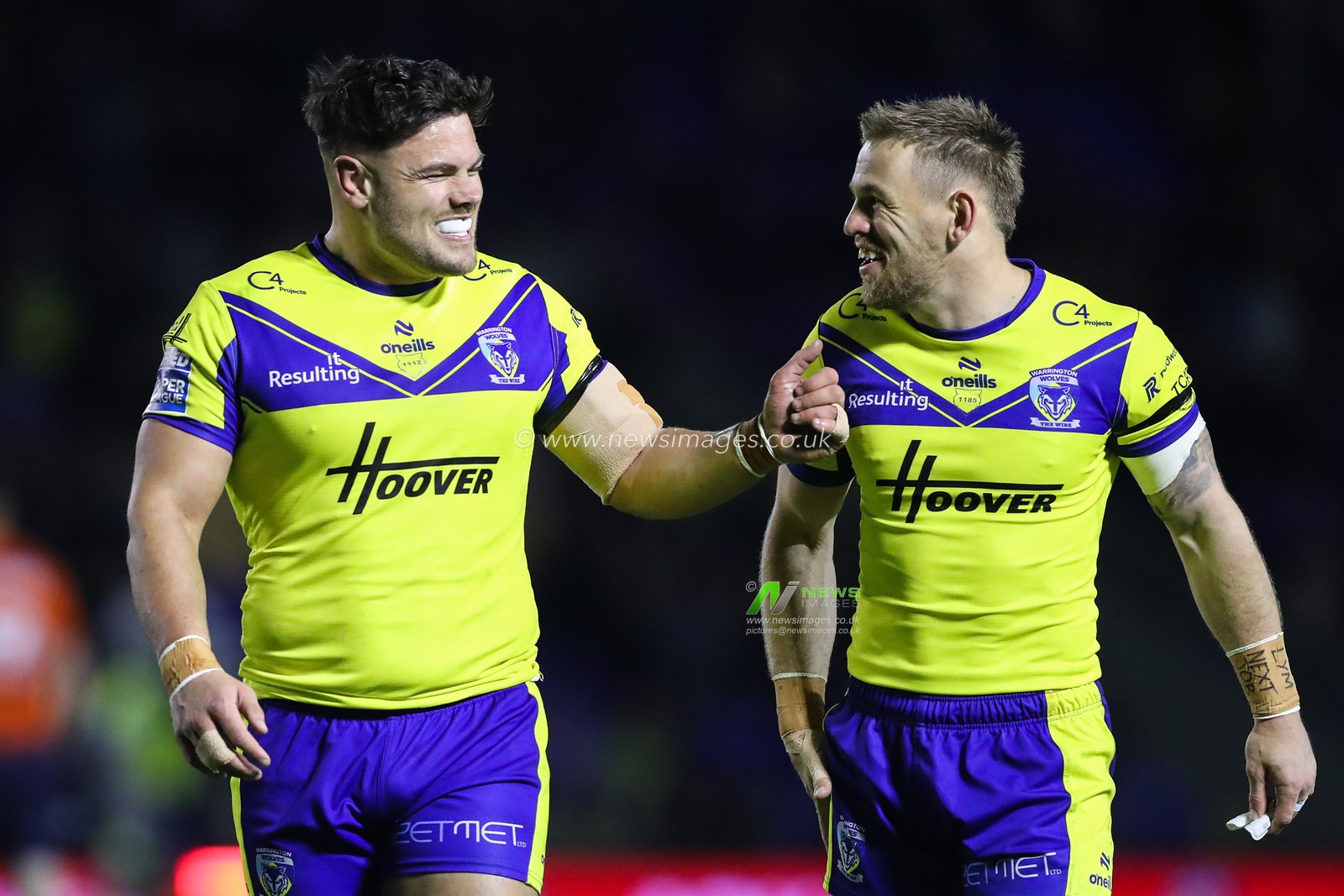 Joe Philbin of Warrington Wolves and Matt Dufty of Warrington Wolves during the Betfred Super League Round 9 match Warrington Wolves vs St Helens at Halliwell Jones Stadium, Warrington, United Kingdom, 24th April 2025

(Photo by Gareth Evans/News Images)