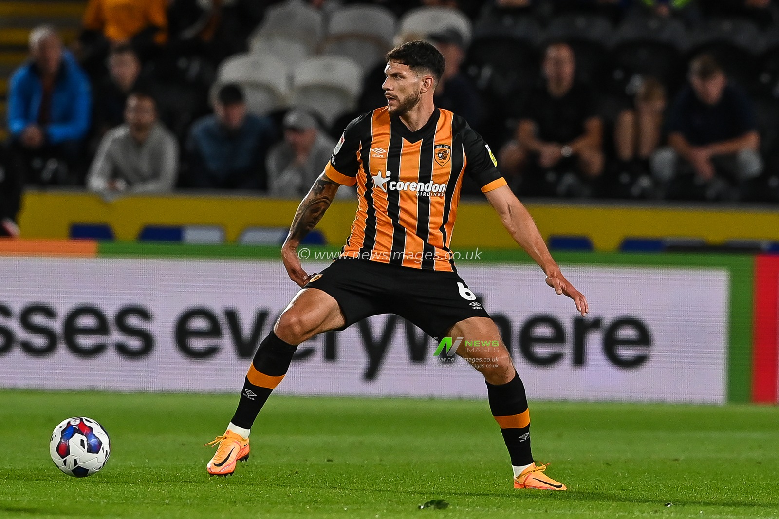 Tobias Figueiredo #6 of Hull City during the Sky Bet Championship match Hull City vs Stoke City at MKM Stadium, Hull, United Kingdom, 13th September 2022

(Photo by Craig Thomas/News Images)