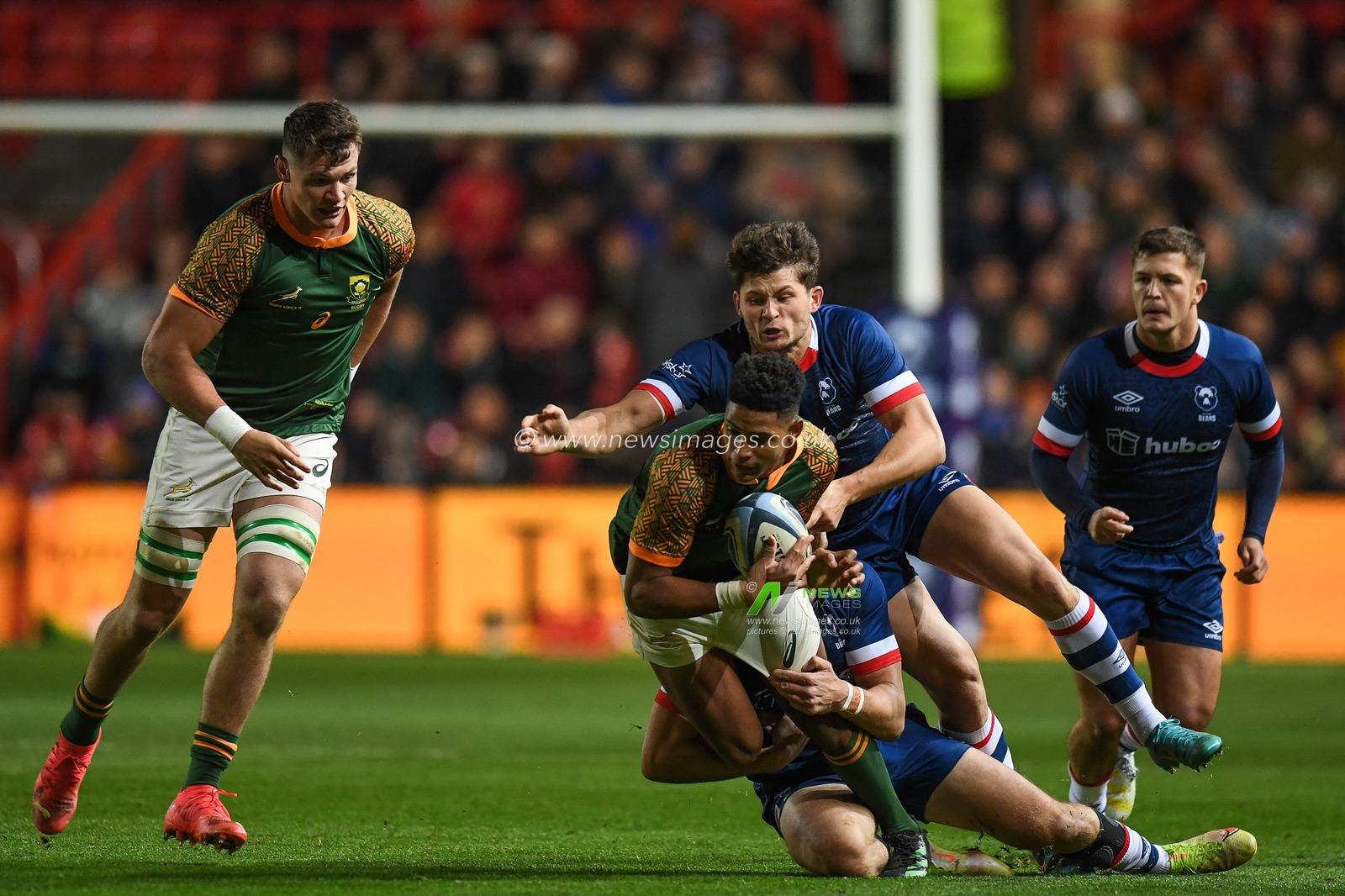 Sacha Feinberg-Mngomezulu of South Africa, tackled by Piers Oâ€™Conor of Bristol Bears, during the Friendly match Bristol Bears vs South Africa Select XV at Ashton Gate, Bristol, United Kingdom, 17th November 2022

(Photo by Mike Jones/News Images)