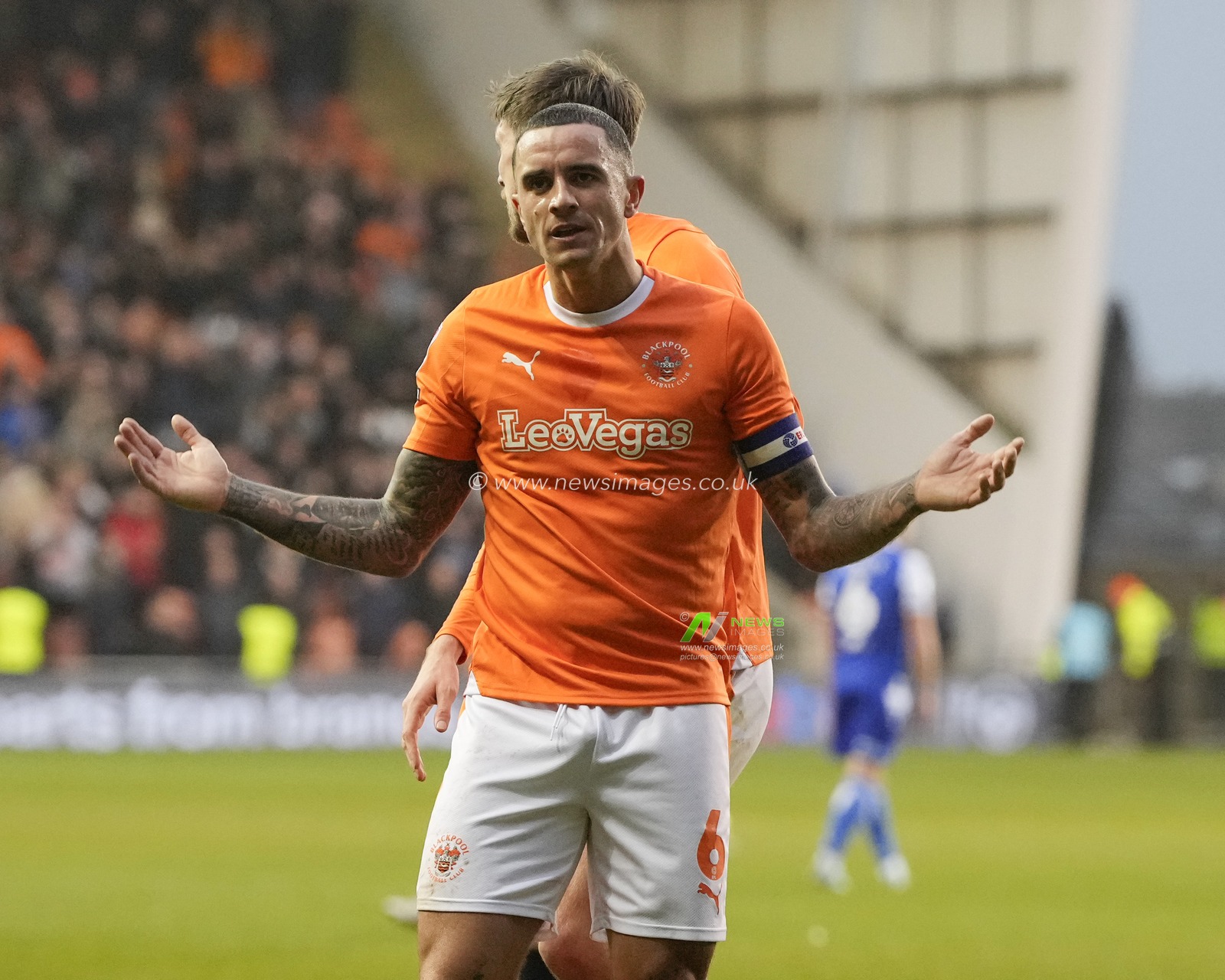 Oliver Norburn #6 of Blackpool celebrates scoring to make it 1-0 during the Sky Bet League 1 match Blackpool vs Bristol Rovers at Bloomfield Road, Blackpool, United Kingdom, 23rd December 2023

(Photo by Steve Flynn/News Images)