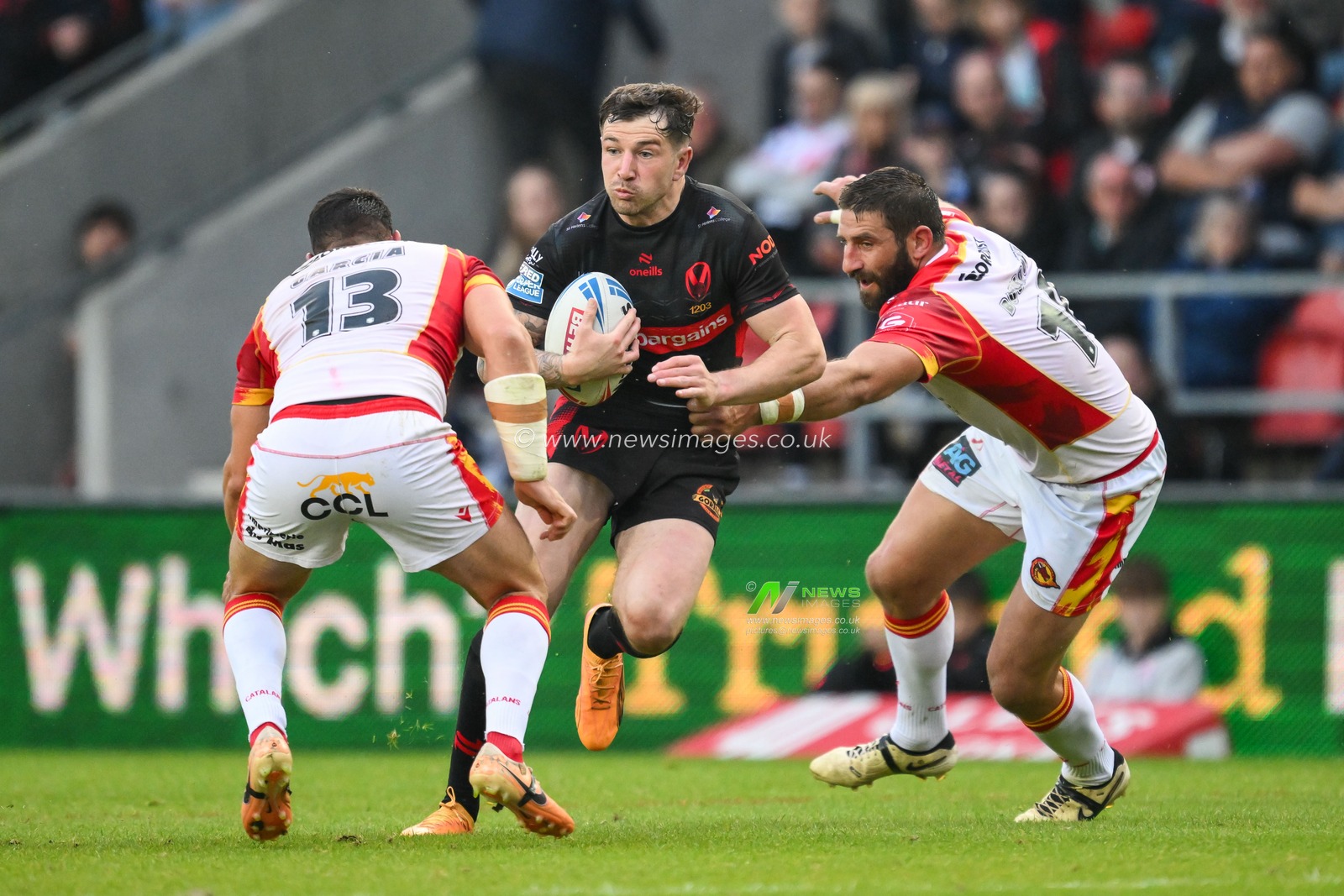 Mark Percival of St. Helens makes a break during the Betfred Super League Round 13 match St Helens vs Catalans Dragons at Totally Wicked Stadium, St Helens, United Kingdom, 31st May 2024

(Photo by Craig Thomas/News Images)
