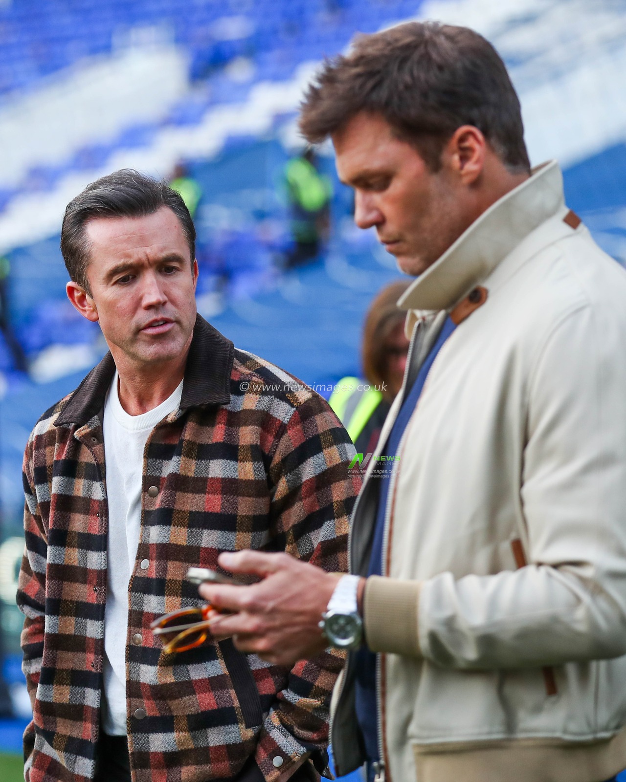 Rob McElhenney talks to Tom Brady prior to the Sky Bet League 1 match Birmingham City vs Wrexham at St. Andrew's @ Knighthead Park, Birmingham, United Kingdom, 16th September 2024

(Photo by Gareth Evans/News Images)