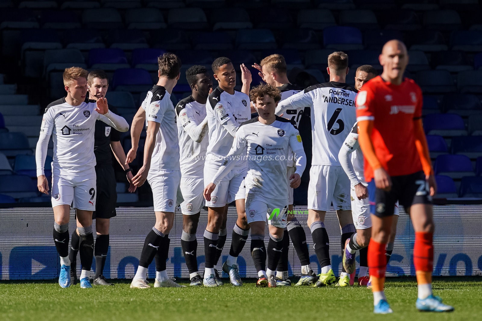 Daryl Dike #10 of Barnsley celebrates scoring his second goal with his team mates