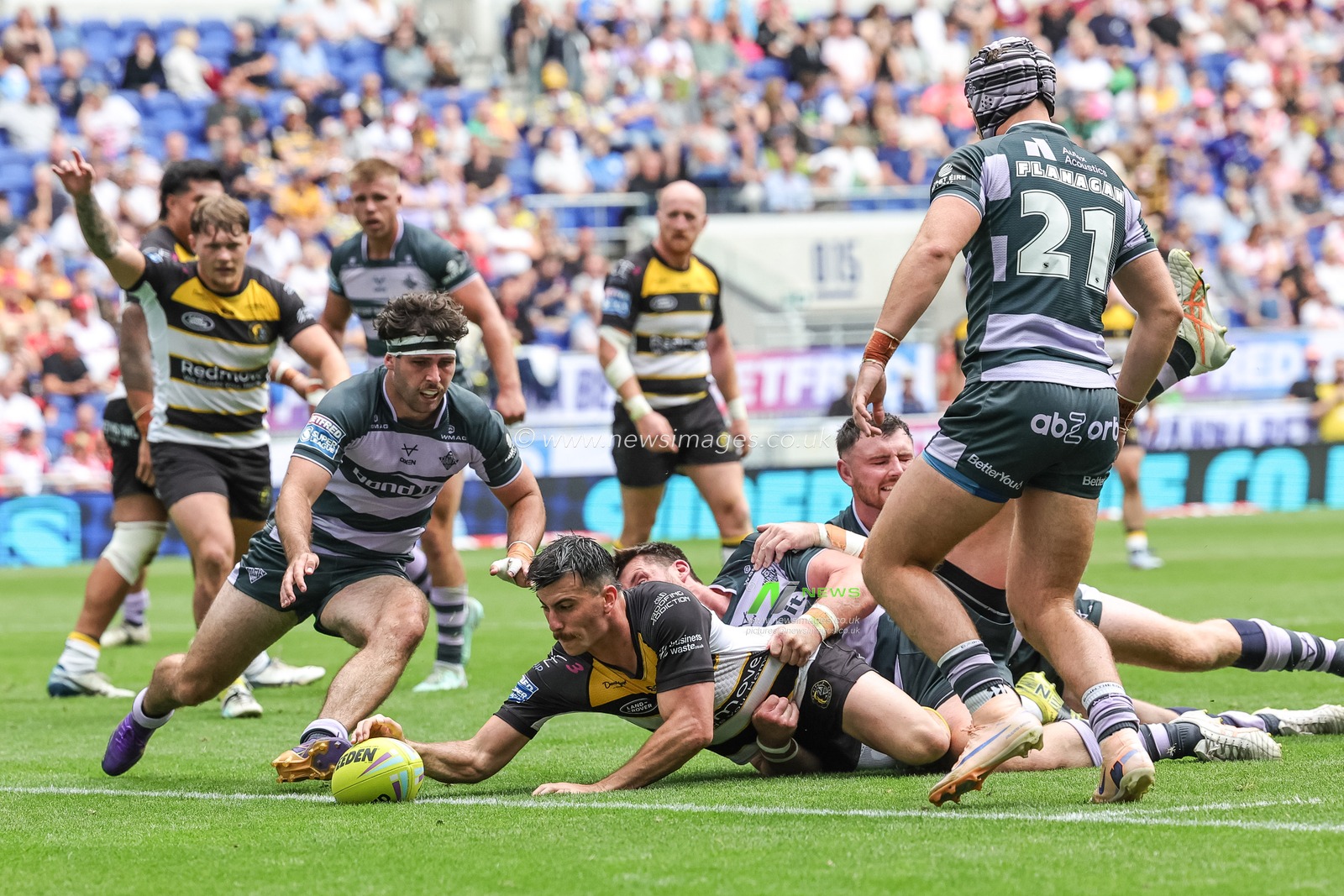 Betfred Super League Magic Weekend Huddersfield Giants v York Knights