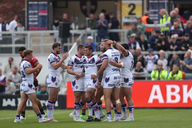 Betfred Super League Wakefield Trinity v Salford Red Devils
