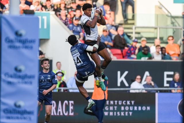 Noah Caluori of Saracens tackled in the air by Kalaveti Ravouvou of Bristol Bears during the Gallagher PREM match Bristol Bears vs Saracens at Ashton Gate, Bristol, United Kingdom on 09 May 2026

(Photo by Alex Williamson/News Images)