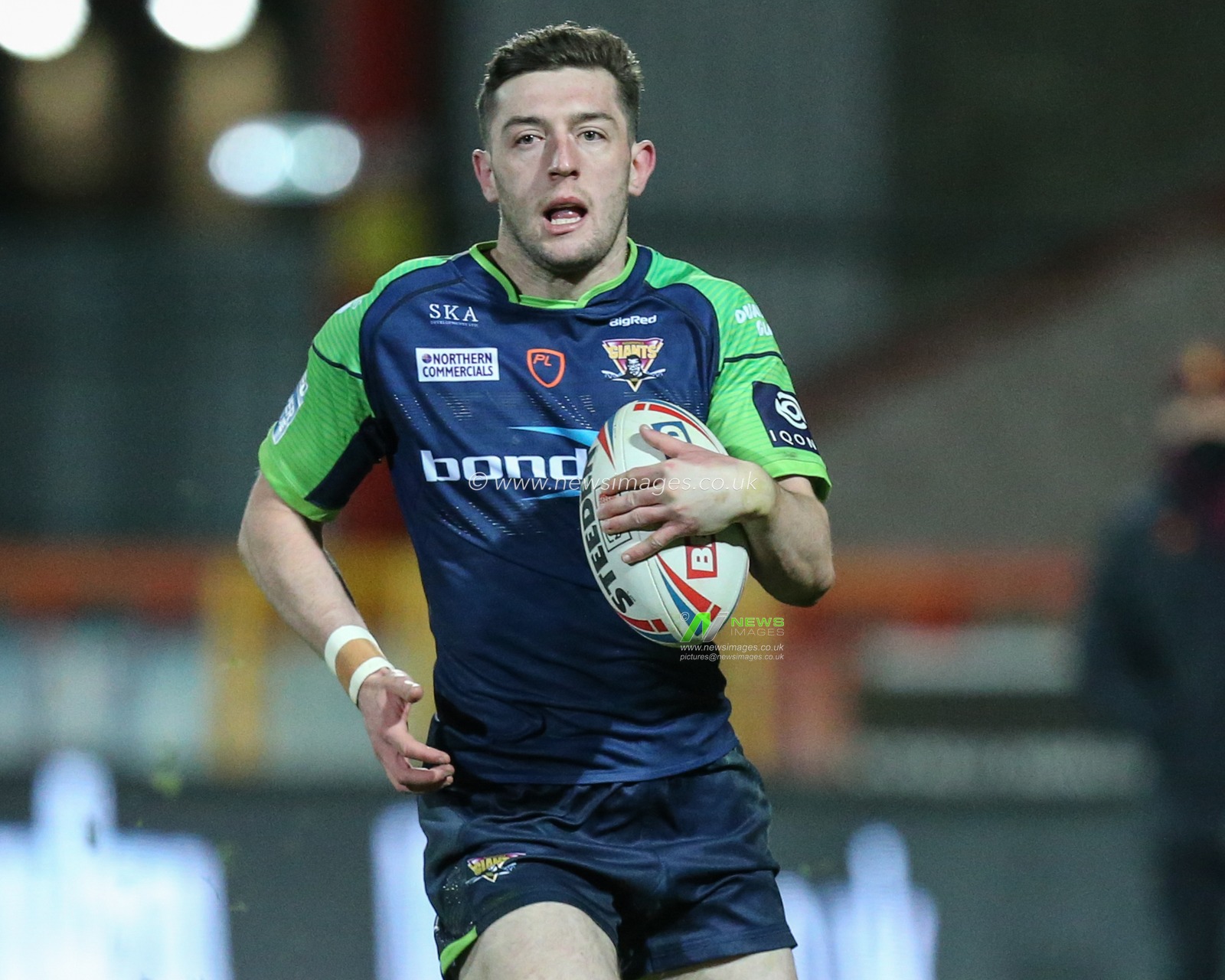 Jake Wardle (3) of Huddersfield Giants during the game