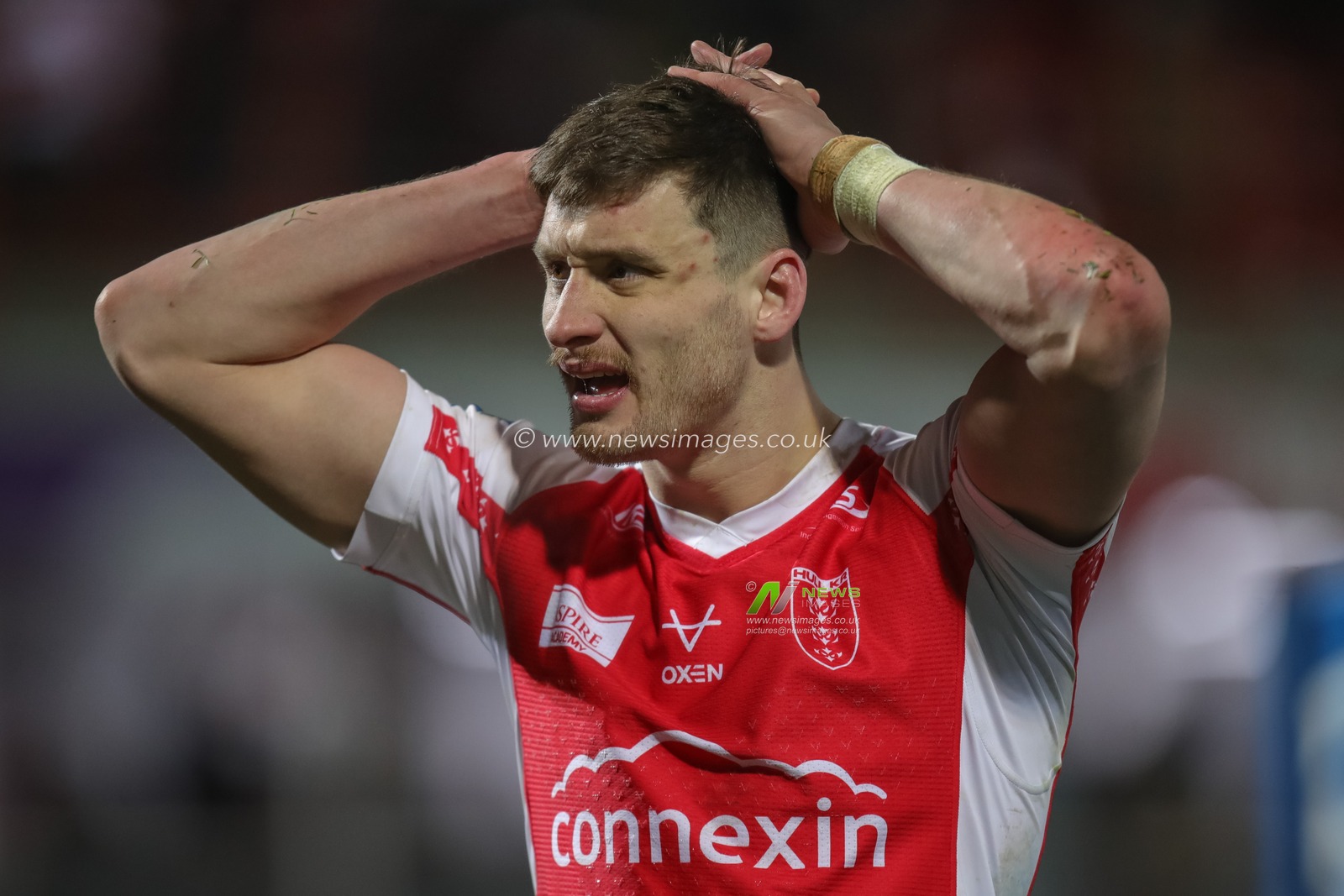 A dejected Sam Wood #24 of Hull KR after the Betfred Super League Round 4 match Hull KR vs Warrington Wolves at Sewell Group Craven Park, Kingston upon Hull, United Kingdom, 10th March 2023

(Photo by James Heaton/News Images)
