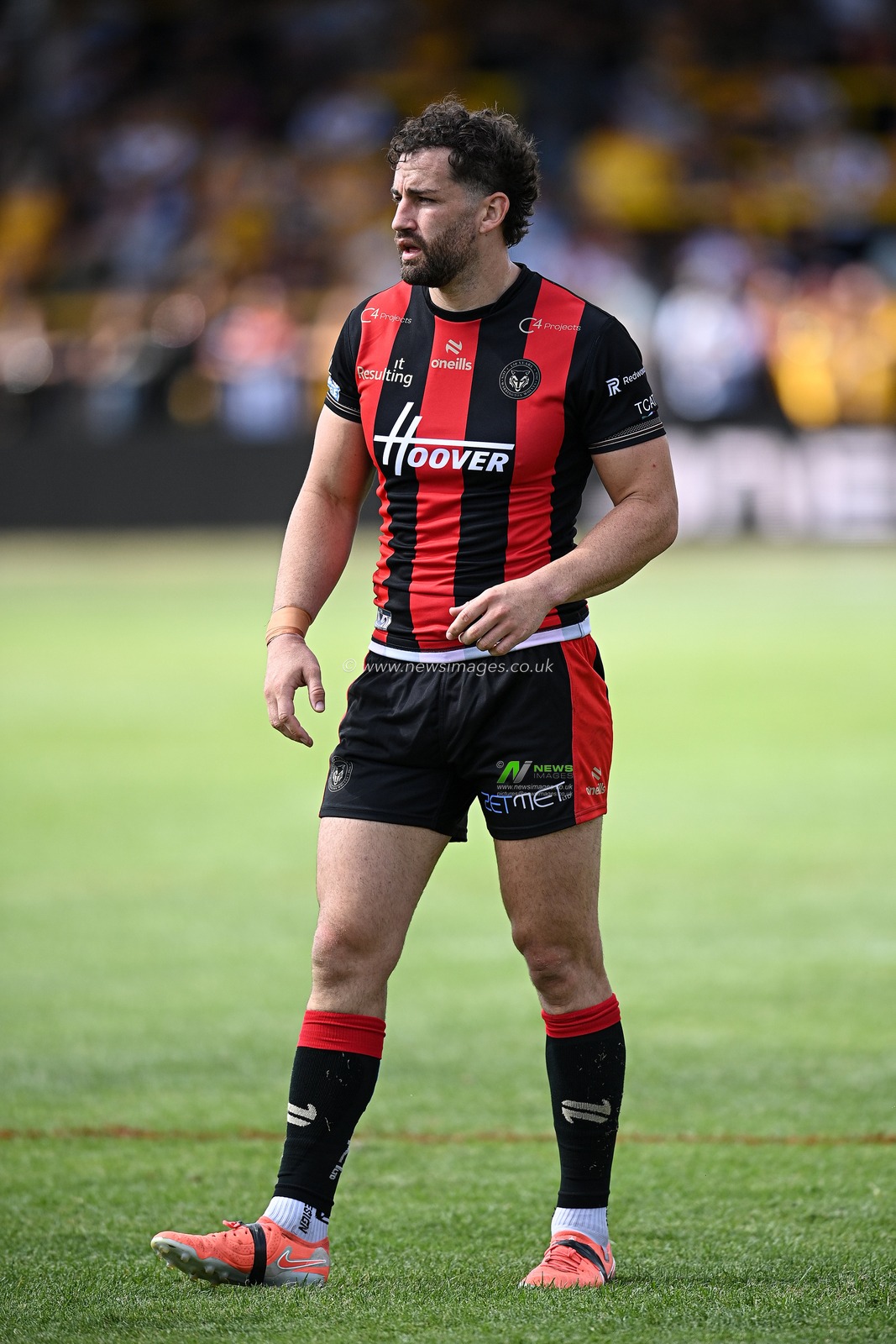 Toby King of Warrington Wolves during the Betfred Super League round 21 match Castleford Tigers vs Warrington Wolves at OneBore Stadium, Castleford, Untied Kingdom on 01 August 2026

(Photo by Ben Roberts/News Images)

