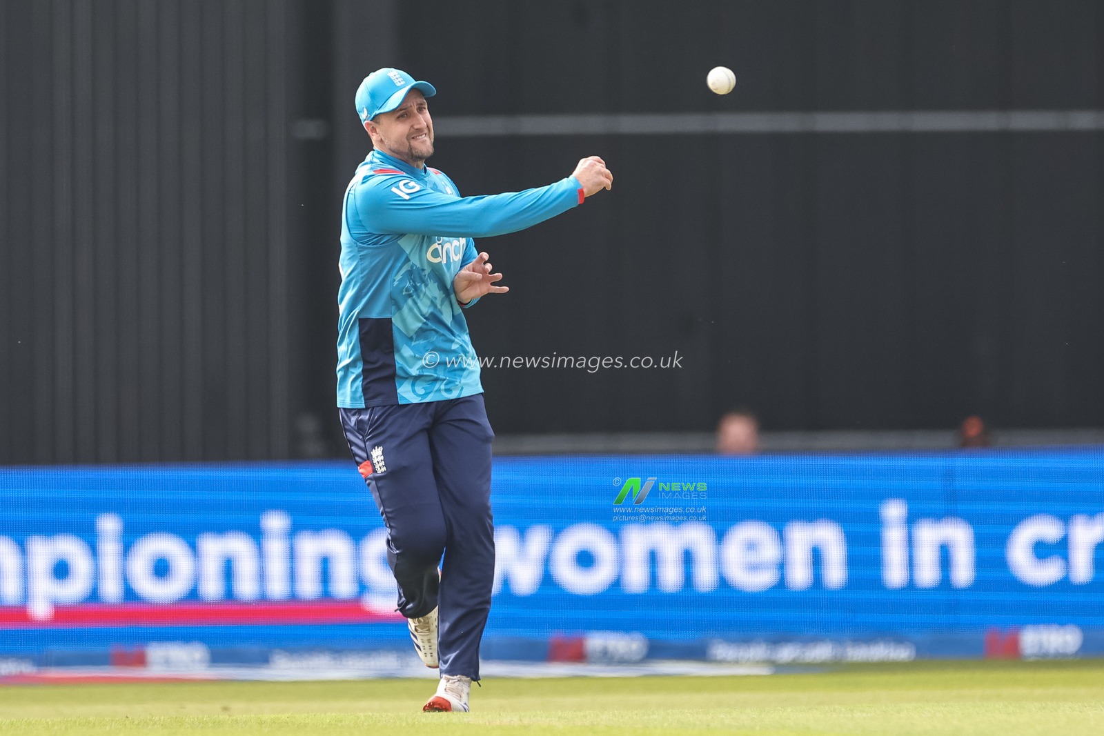Liam Livingstone of England returns the ball during the Second Metro Bank One Day International England v Australia at Headingley Cricket Ground, Leeds, United Kingdom, 21st September 2024

(Photo by Mark Cosgrove/News Images)
