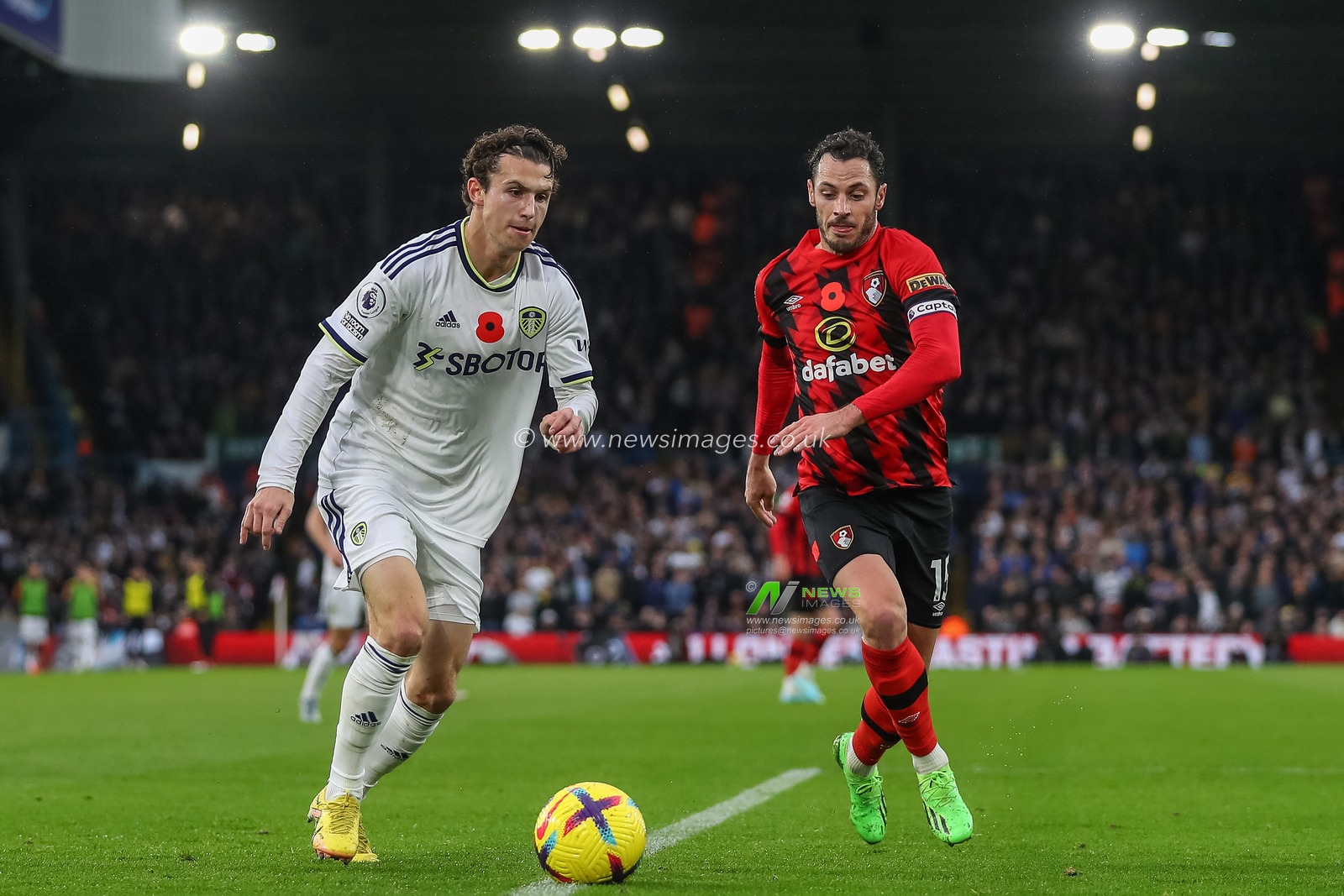 Brenden Aaronson #7 of Leeds United in action during the Premier League match Leeds United vs Bournemouth at Elland Road, Leeds, United Kingdom, 5th November 2022

(Photo by Gareth Evans/News Images)