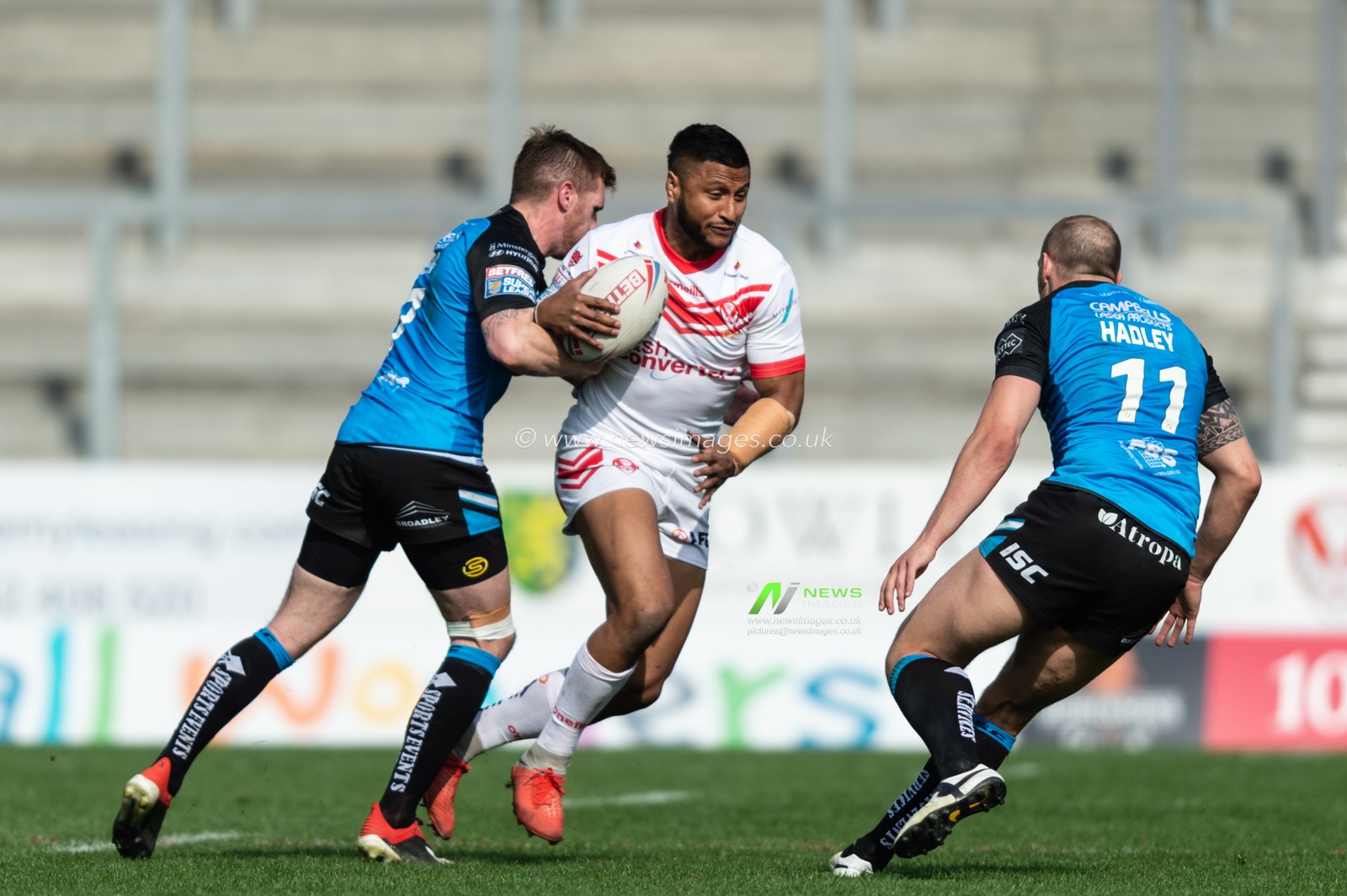 22nd April 2019 , Totally Wicked Stadium, St Helens, England;  Betfred Super League, Round 12, St Helens vs Hull FC, Dominique Peryoux of St Helens during the game

Credit: Richard Long/News Images