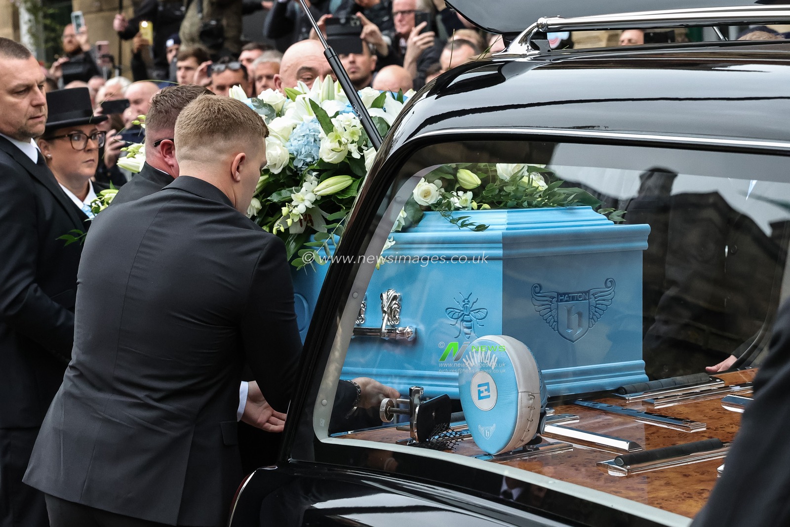 Richard John Hatton MBEâ€™s coffin is placed in the hearse by family members after his funeral service has been conducted during Ricky Hatton' Funeral at Manchester Cathedral, Manchester, United Kingdom, 10th October 2025

(Photo by Mark Cosgrove/News Images)