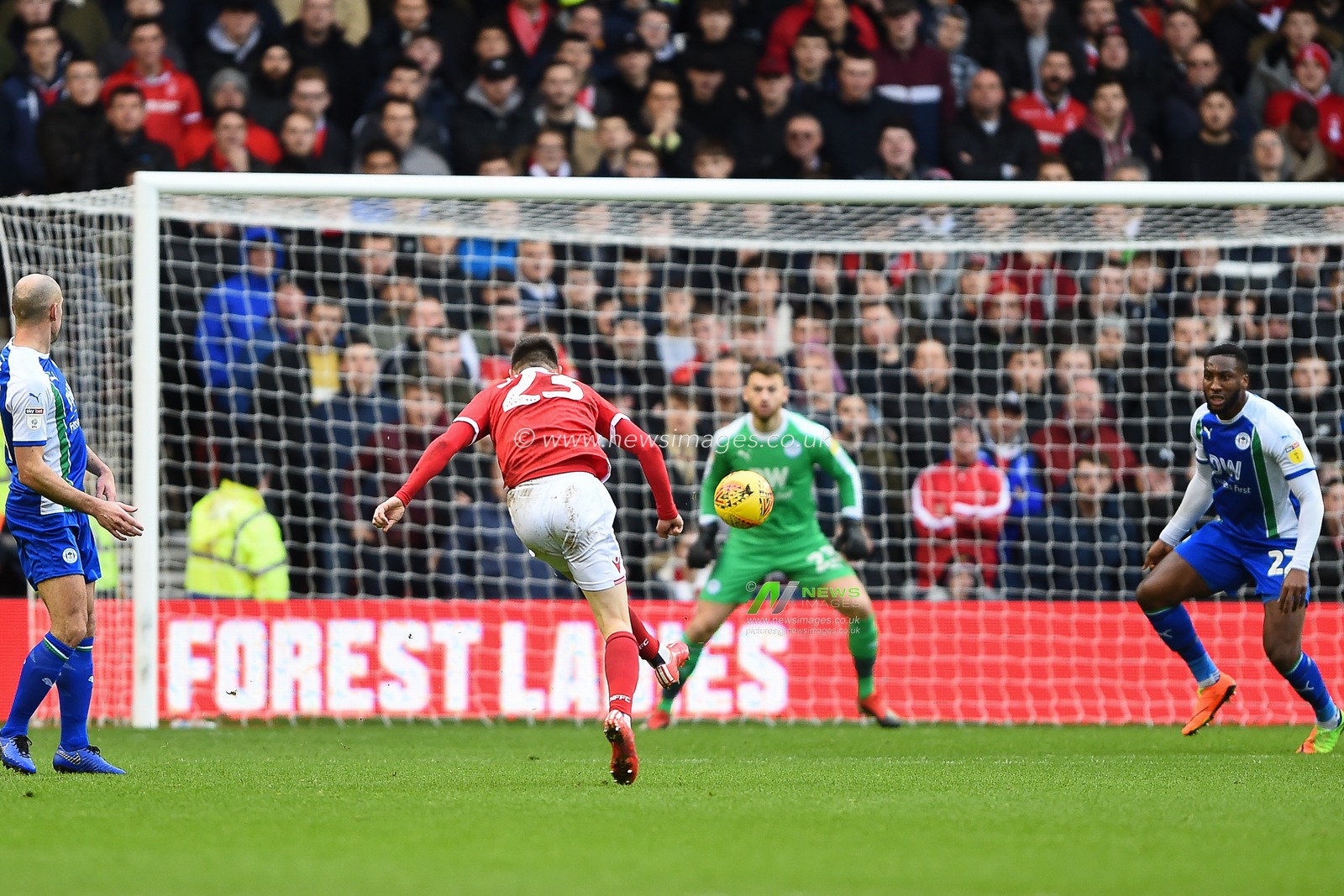26th January 2019, City Ground, Nottingham, England ; Sky Bet Championship, Nottingham Forest v Wigan Athletic : Joe Lolley (23) of Nottingham Forest scores a goal to make it 1-0 

Credit: Jon Hobley/News Images

English Football League images are subject to DataCo Licence