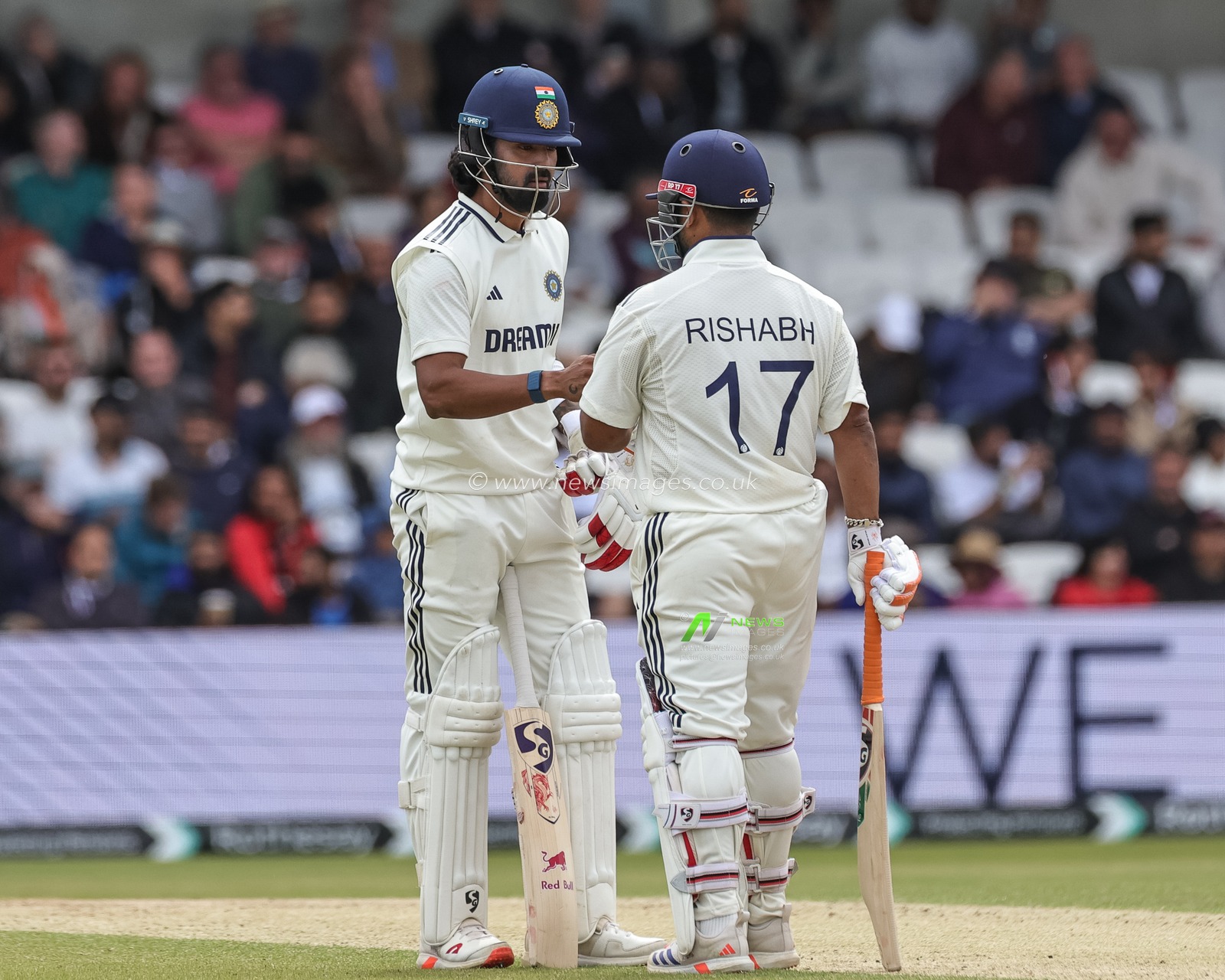 KL Rahul of India fist bumps Rishabh Pant of India after he hits a four during the 1st Rothesay Test Day 4 Match England v India at Headingley Cricket Ground, Leeds, United Kingdom, 23rd June 2025

(Photo by Mark Cosgrove/News Images)
