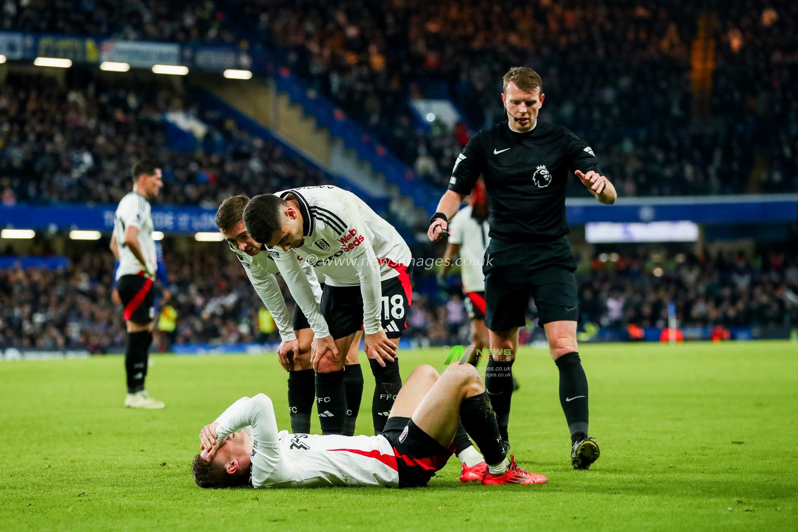Harry Wilson of Fulham goes down with injury during the Premier League match Chelsea vs Fulham at Stamford Bridge, London, United Kingdom, 26th December 2024

(Photo by Izzy Poles/News Images)