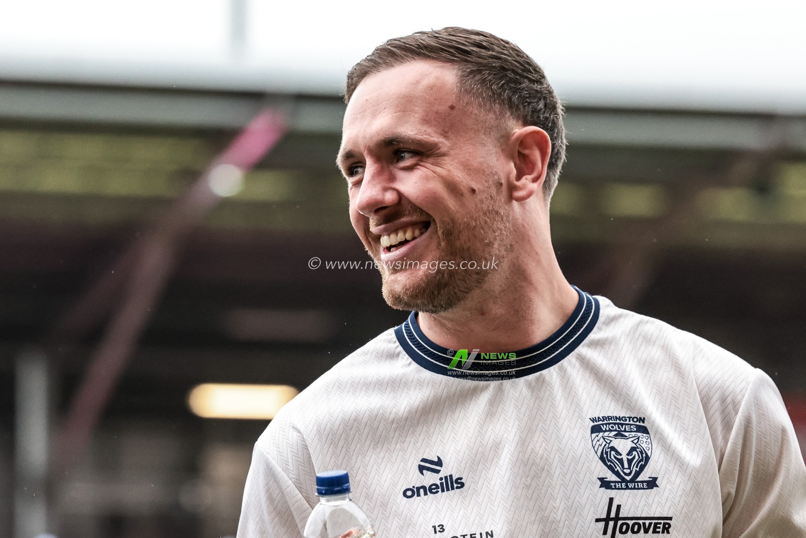 Ben Currie of Warrington Wolves arrives during the Betfred Super League round 20 match Leigh Leopards vs Warrington Wolves at Leigh Sports Village, Leigh, United Kingdom on 25 July 2026

(Photo by Alfie Cosgrove/News Images)