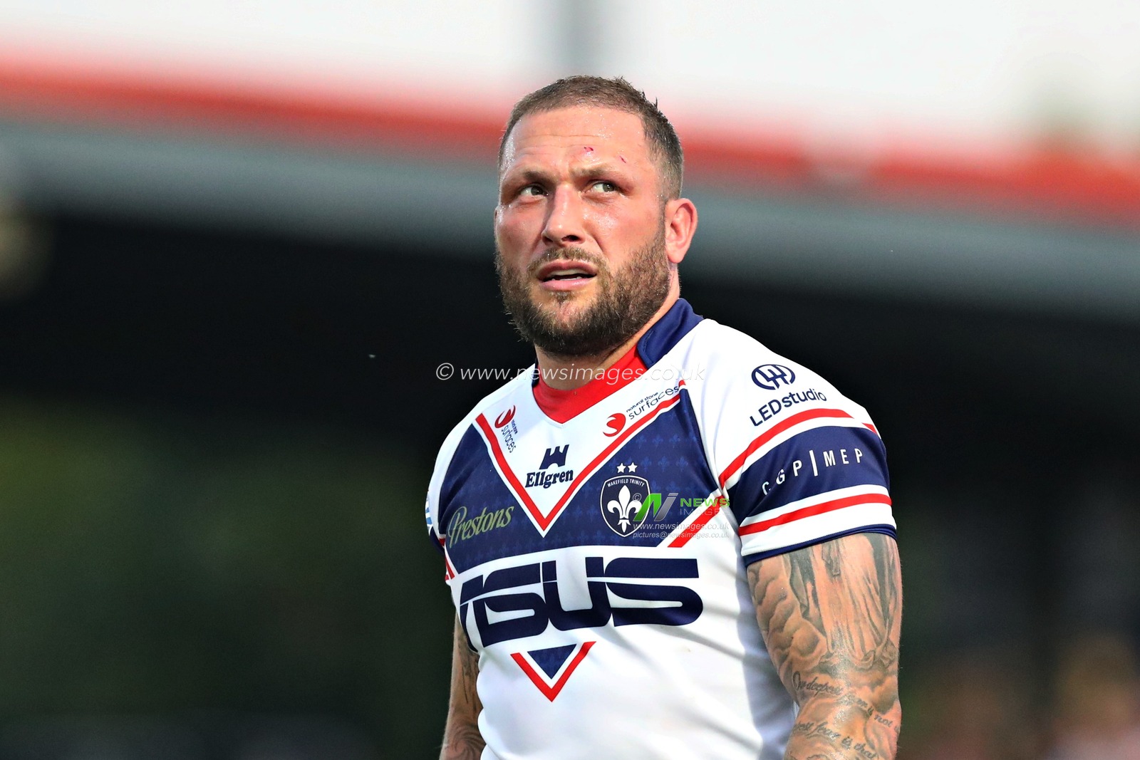 Josh Griffin of Wakefield Trinity during the Betfred Super League round 15 match Wakefield Trinity vs Wigan Warriors at DIY Kitchens Stadium, Wakefield, United Kingdom, 20th June 2025

(Photo by Sam Eaden/News Images)