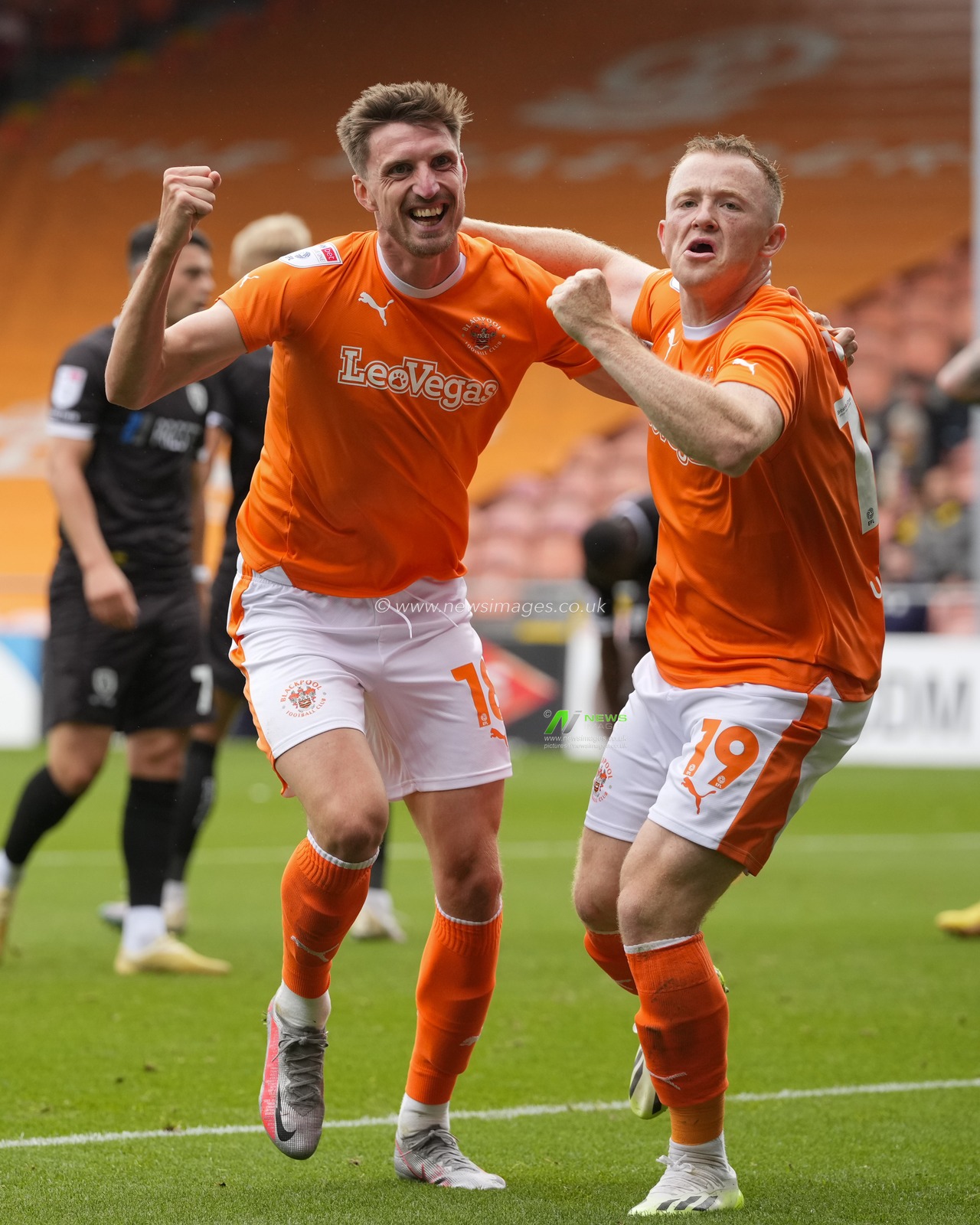 Jake Beesley #18 of Blackpool celebrates with goal scorer Shayne Lavery #19 of Blackpool during the Sky Bet League 1 match Blackpool vs Burton Albion at Bloomfield Road, Blackpool, United Kingdom, 5th August 2023

(Photo by Steve Flynn/News Images)