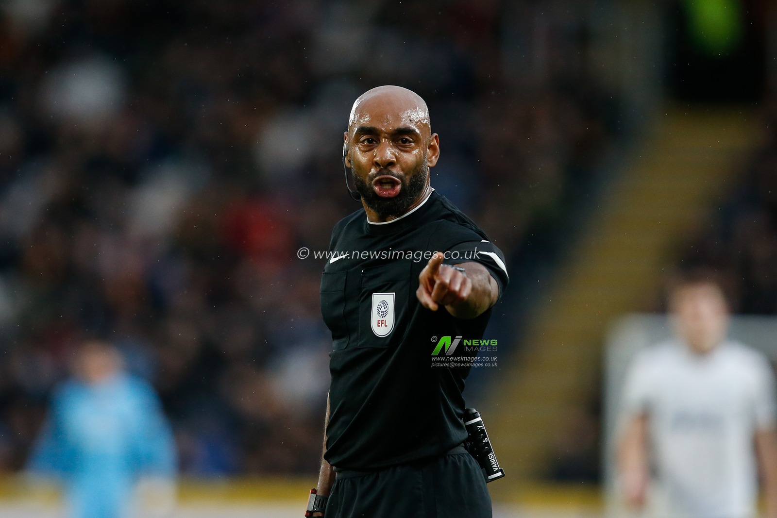 Referee Sam Allison during the Sky Bet Championship match Hull City vs Preston North End at MKM Stadium, Hull, United Kingdom, 18th February 2023

(Photo by Ben Early/News Images)