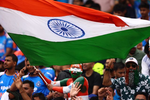 Indian Fans cheering up the game during the ICC Women's ODI Cricket World Cup Final 2025 session India Women vs South Africa Women at Dr. D.Y. Patil Sports Academy, Navi Mumbai, India, 2nd November 2025

(Photo by Shubhajit Roy Karmakar/News Images)


