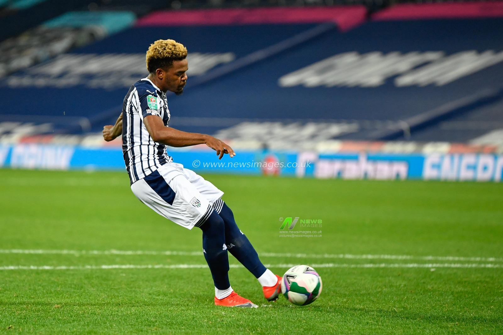 Grady Diangana (11) of West Bromwich Albion fails to score his penalty in the shootout with Brentford