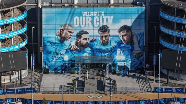 An aerial view of The Etihad Stadium and the players entrance with the Erling Haaland, Bernardo Silva, Rodrigo and Ruben Dias of Manchester City mural during the Premier League match Manchester City vs Nottingham Forest at Etihad Stadium, Manchester, United Kingdom on 04 March 2026

(Photo by Mark Cosgrove/News Images)