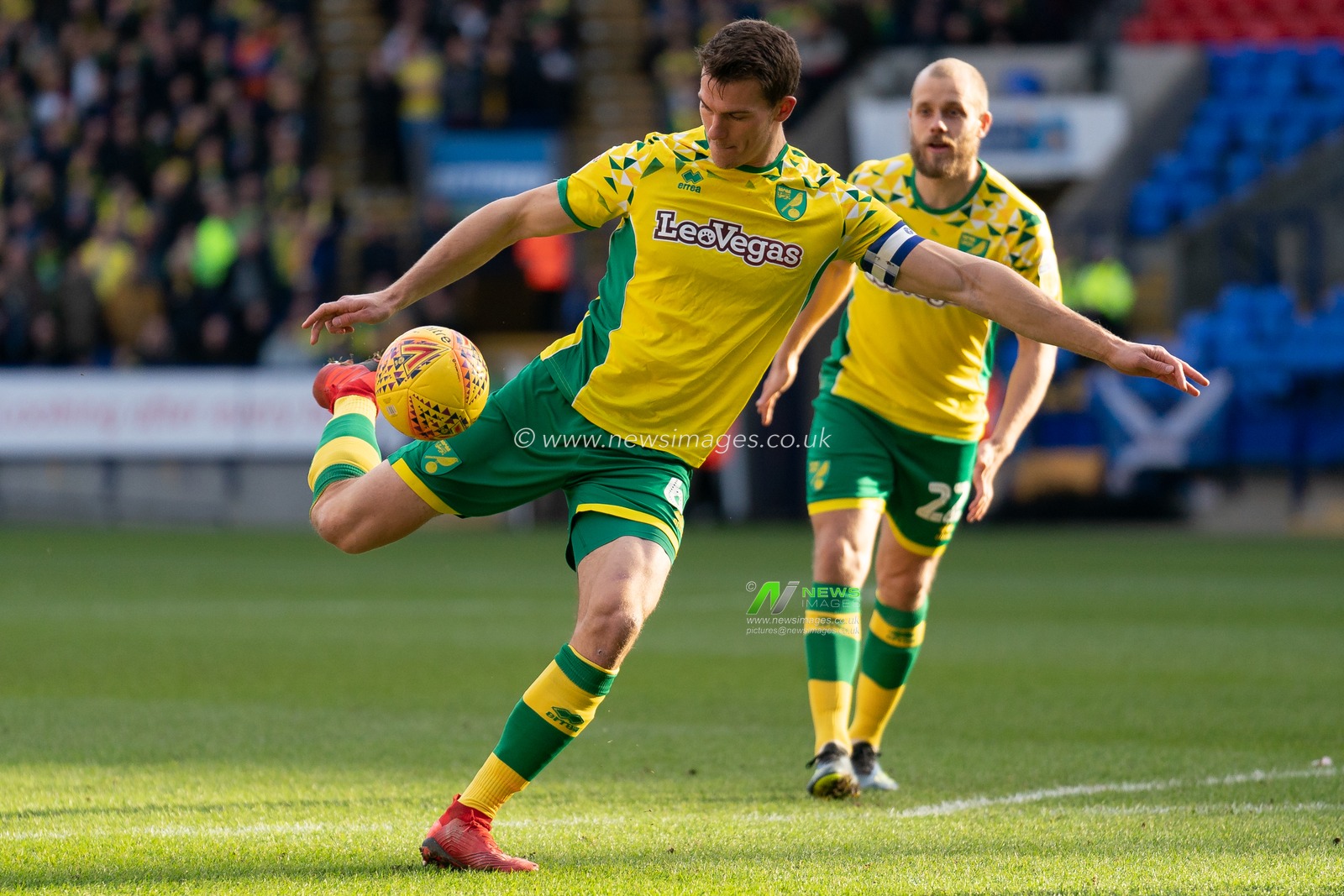 Norwich City Christoph Zimmermann shoots at goal


16th February 2019, University of Bolton Stadium, Bolton, England; Sky Bet Championship, Bolton Wonderers vs Norwich City ; 


Credit: Terry Donnelly /News Images

English Football League images are subject to DataCo Licence