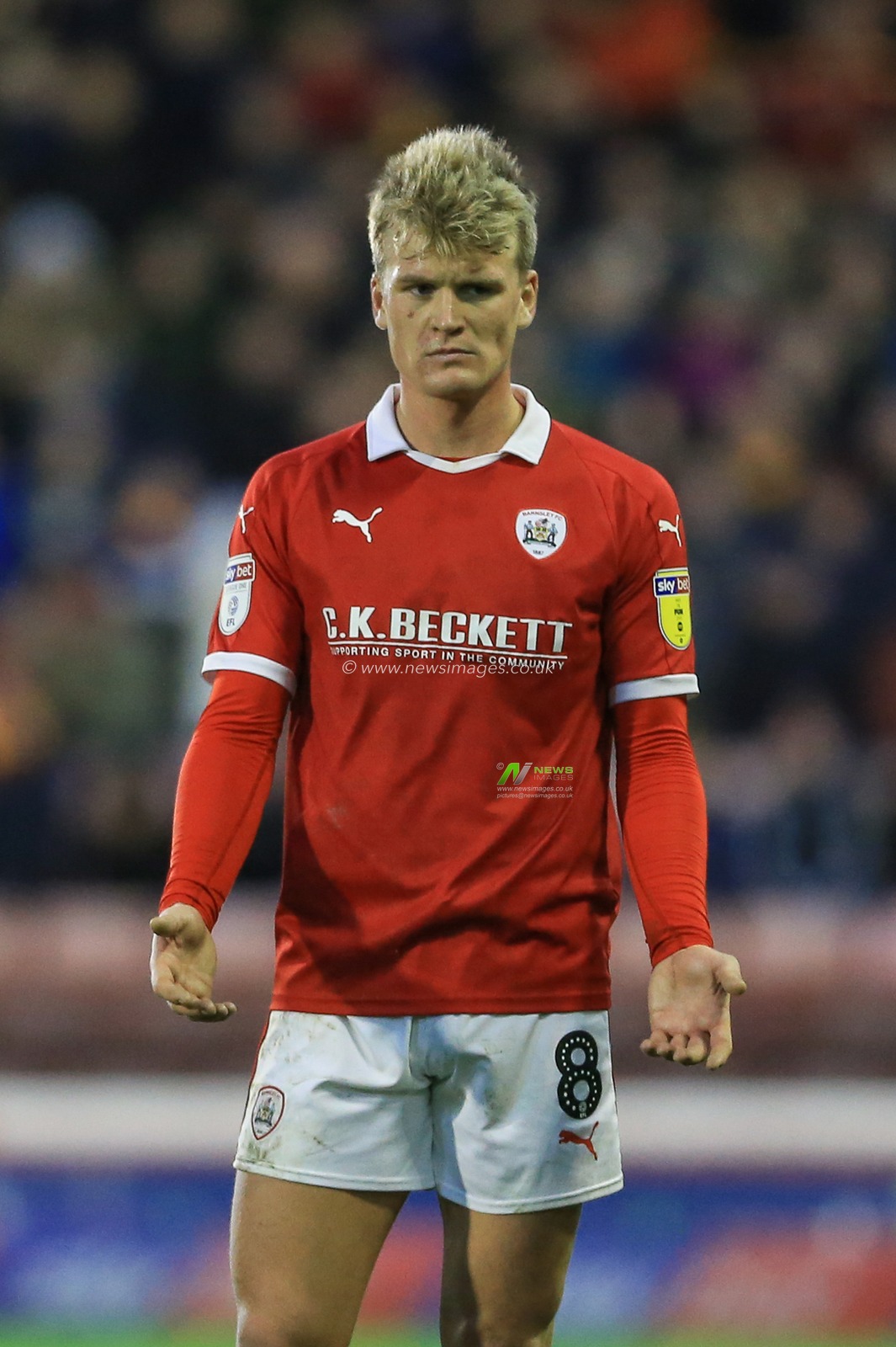 12th January 2019, Oakwell, Barnsley, England; Sky Bet League One, Barnsley vs Bradford City ; Cameron McGeehan (08) of Barnsley during the game 


Credit: Mark Cosgrove/News Images

English Football League images are subject to DataCo Licence