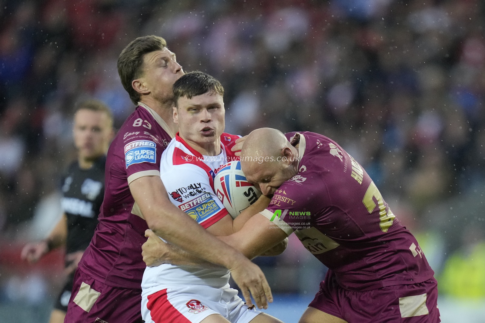 Dean Hadley #22 of Hull KR tackles Ben Davies #21 of St. Helens during the Betfred Super League Round 22 match St Helens vs Hull KR at Totally Wicked Stadium, St Helens, United Kingdom, 18th August 2023

(Photo by Steve Flynn/News Images)