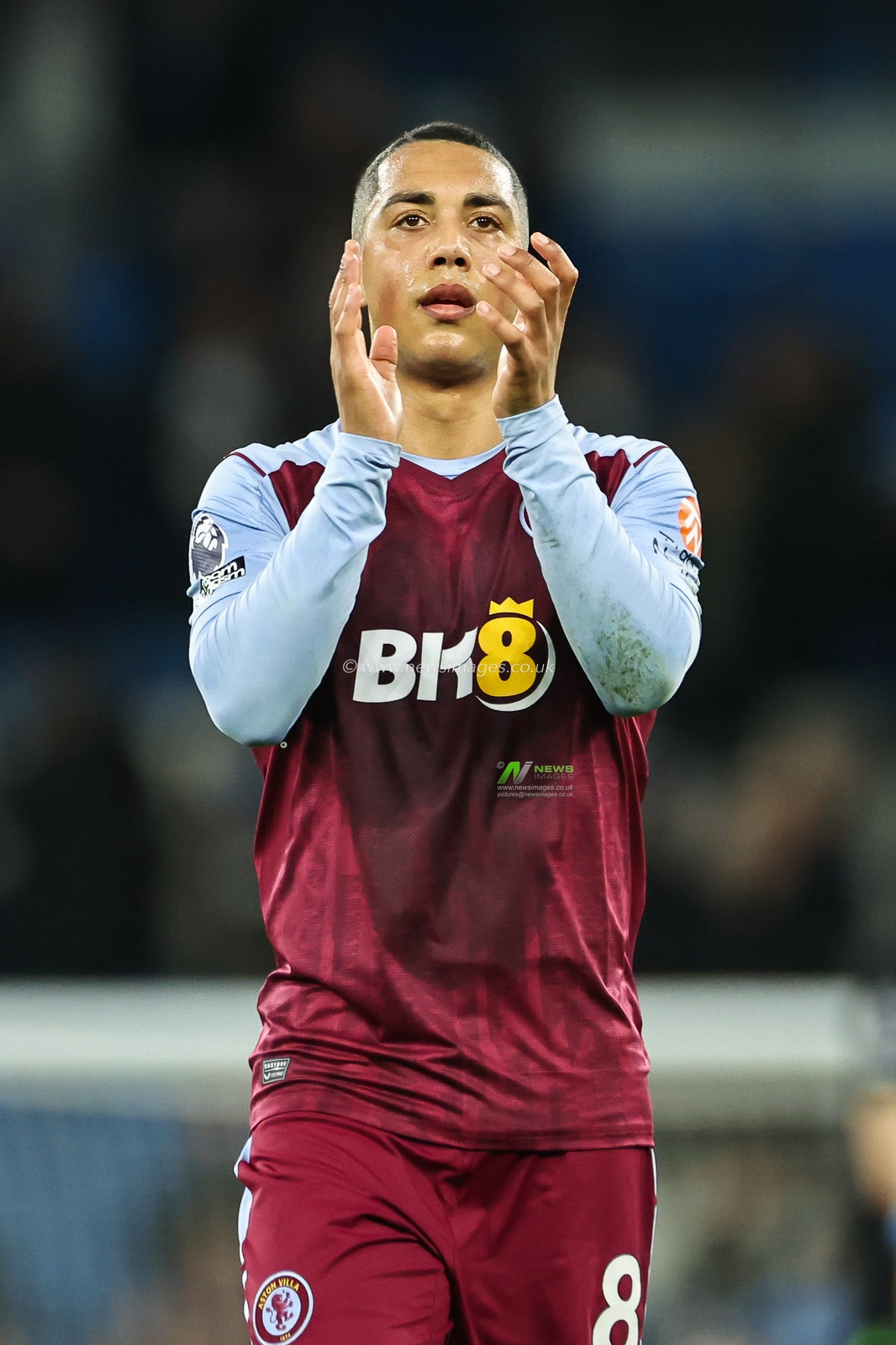 Youri Tielemans of Aston Villa applauds the fans at the end of the Premier League match Manchester City vs Aston Villa at Etihad Stadium, Manchester, United Kingdom, 3rd April 2024

(Photo by Mark Cosgrove/News Images)