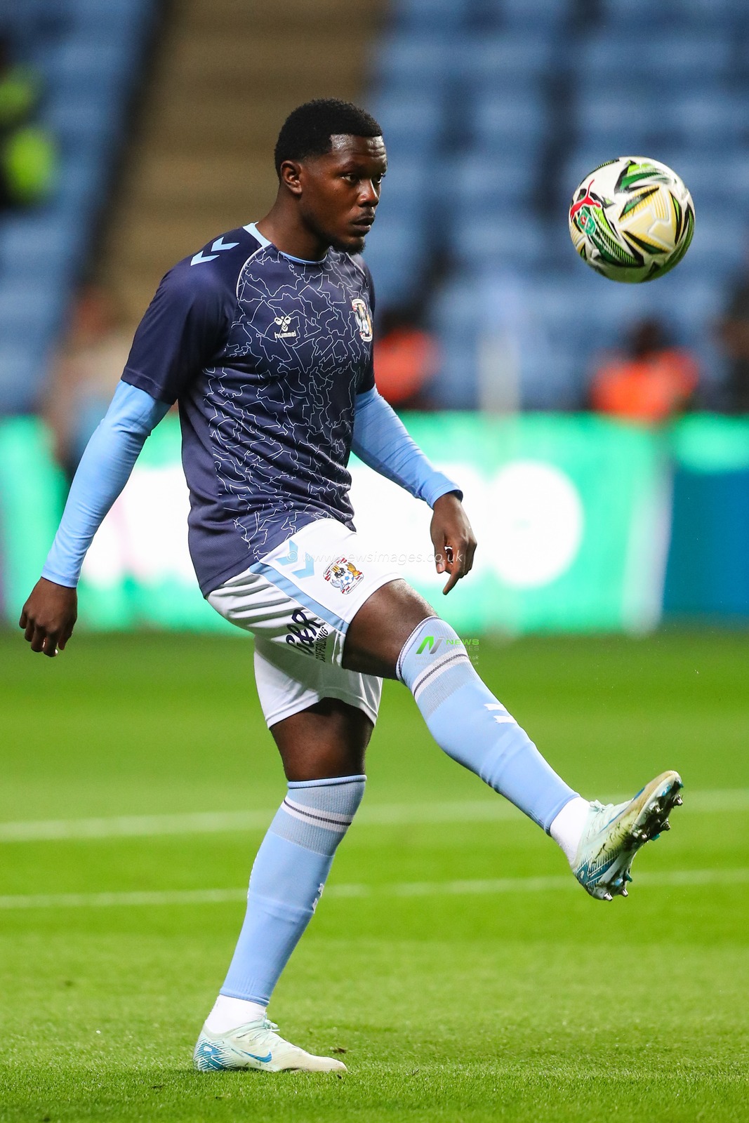Ephron Mason-Clark of Coventry City during the pre-game warm up ahead of the Carabao Cup match Coventry City vs Tottenham Hotspur at Coventry Building Society Arena, Coventry, United Kingdom, 18th September 2024

(Photo by Gareth Evans/News Images)