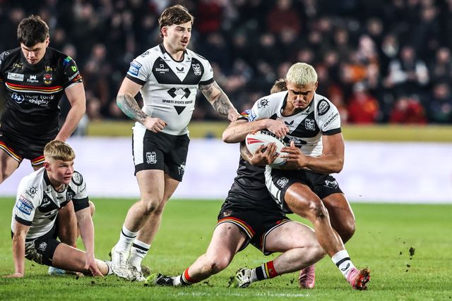 Will Pryce of Hull FC is tackled by Rowan Milnes of Bradford Bullsduring the Betfred Super League round 1 match Hull FC vs Bradford Bulls at MKM Stadium, Hull, United Kingdom on 14 February 2026

(Photo by Alfie Cosgrove/News Images)