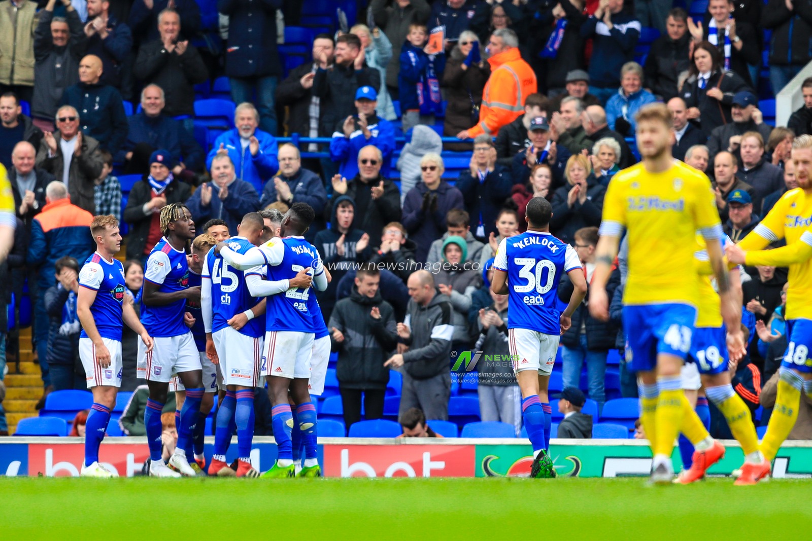 5th May 2019, Portman Road, Ipswich, England; Sky Bet Championship Ipswich Town vs Leeds United  ; Ipswich celebrate Flynn Downes (21) opening goal to make it 1-0.

Credit: Georgie Kerr/News Images,

English Football League images are subject to DataCo Licence