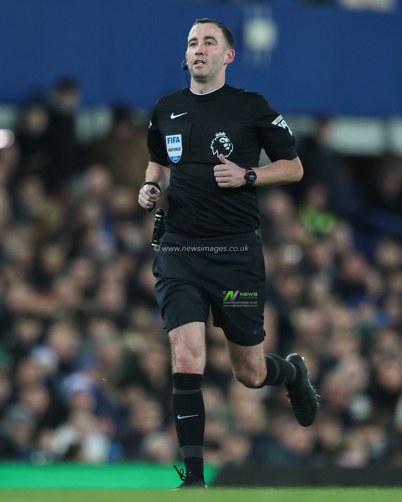 Referee Chris Kavanagh during the Premier League match Everton vs Brentford at Goodison Park, Liverpool, United Kingdom, 23rd November 2024

(Photo by Alfie Cosgrove/News Images)