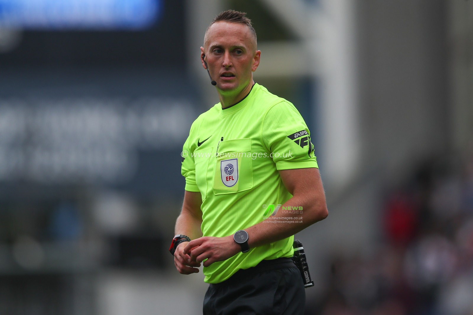 Referee James Bell during the Sky Bet Championship match Blackburn Rovers vs Middlesbrough at Ewood Park, Blackburn, United Kingdom, 16th September 2023

(Photo by Gareth Evans/News Images)