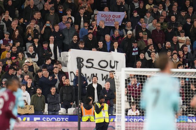 West Ham fans hold protest banners during the Premier League match West Ham United vs Burnley at London Stadium, London, United Kingdom, 8th November 2025

(Photo by Harvey Murphy/News Images)

*** GER AUT SUI OUT ***