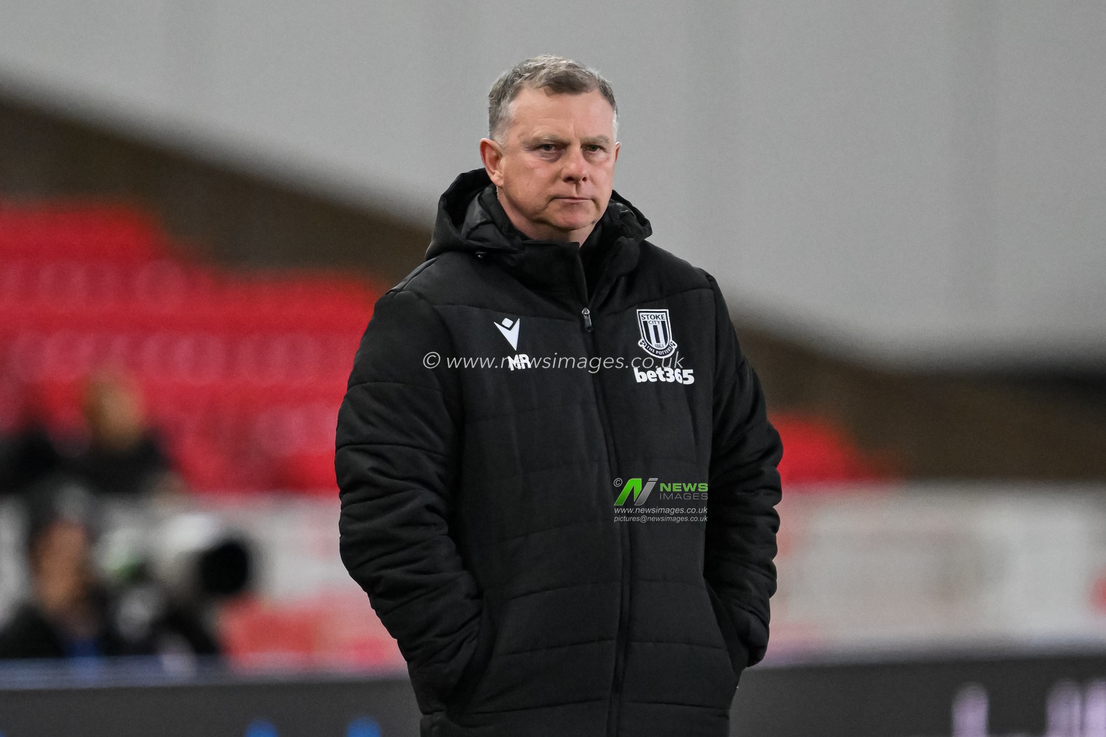 Mark Robins Manager of Stoke City during the Sky Bet Championship match Stoke City vs Middlesbrough at Bet365 Stadium, Stoke-on-Trent, United Kingdom, 25th February 2025

(Photo by Craig Thomas/News Images)