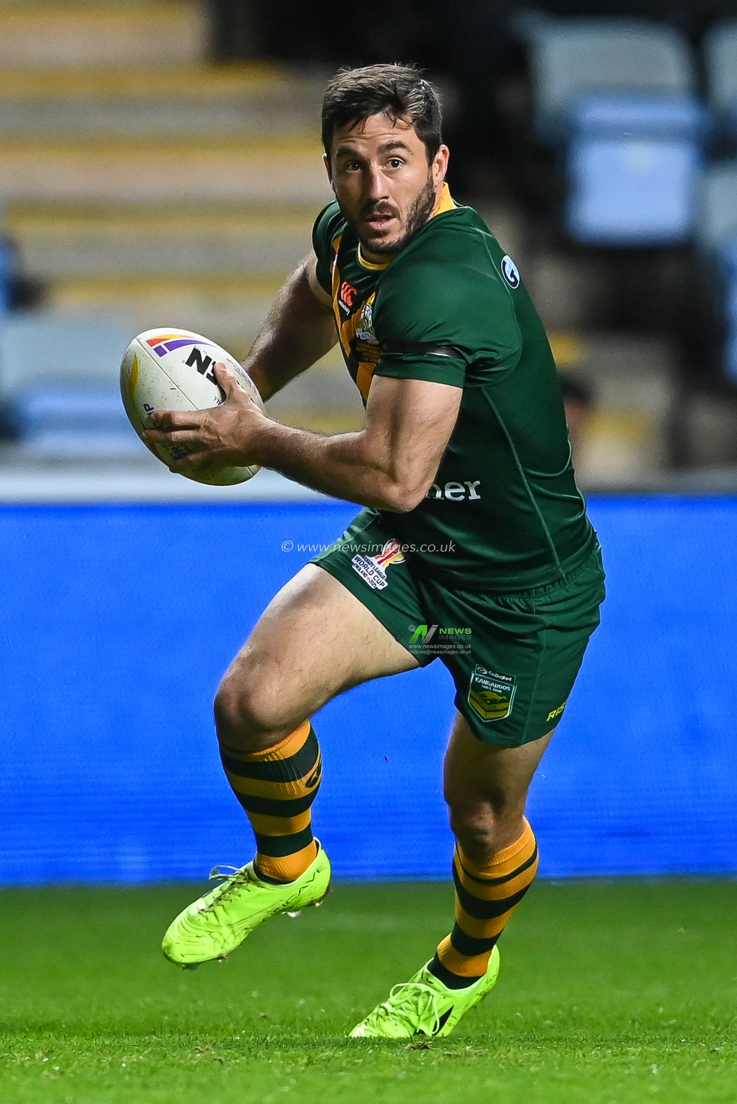 Ben Hunt of Australia makes a break during the Rugby League World Cup 2021 match Australia vs Scotland at Coventry Building Society Arena, Coventry, United Kingdom, 21st October 2022

(Photo by Craig Thomas/News Images)
