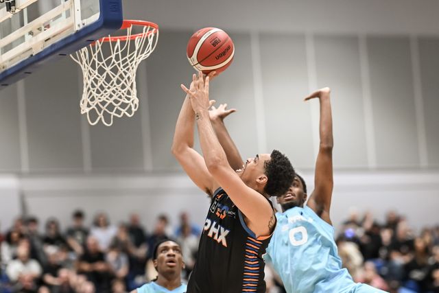 Ethan Chargois of Cheshire Phoenix drives to the net during the British Basketball Championship match Cheshire Phoenix vs Surrey Scorchers at Ellesmere Port Sports Village, Ellesmere Port, United Kingdom, 19th November 2023

(Photo by Craig Thomas/News Images)