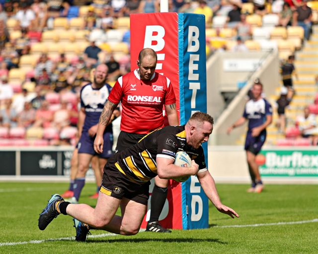 Connor Fitzsimmons of York Knights RLFC scores a try during the Betfred Championship match York City Knights vs Featherstone Rovers at LNER Community Stadium, York, United Kingdom, 29th June 2025

(Photo by Sam Eaden/News Images)