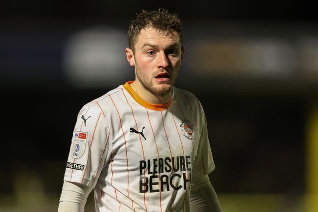 Elliot Embleton of Blackpool during the Bristol Street Motors Trophy match Harrogate Town vs Blackpool at Wetherby Road, Harrogate, United Kingdom, 12th November 2024

(Photo by Alfie Cosgrove/News Images)
